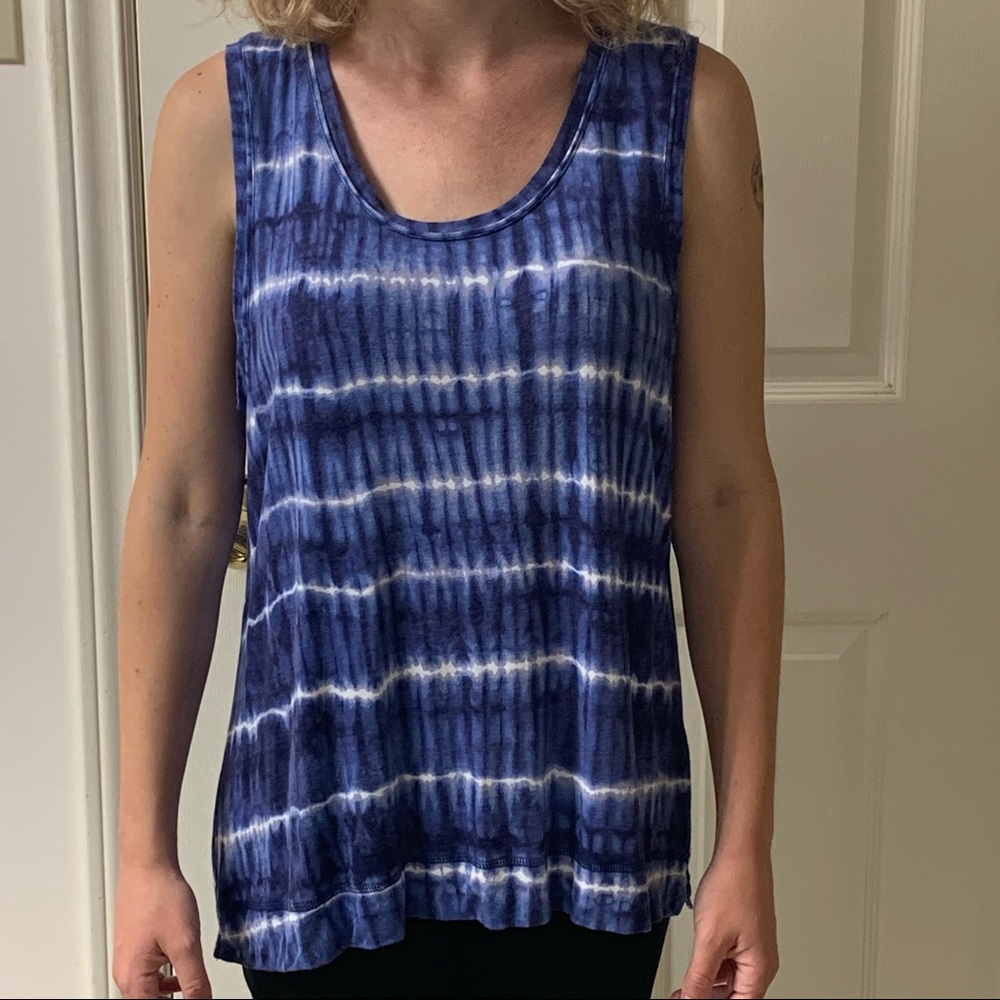 🌷3 for $25🌷Simply Vera (Vera Wang), US XLP, Blue & White Tie Dye Tank Top